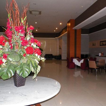 Lampion Hotel Solo Exterior foto