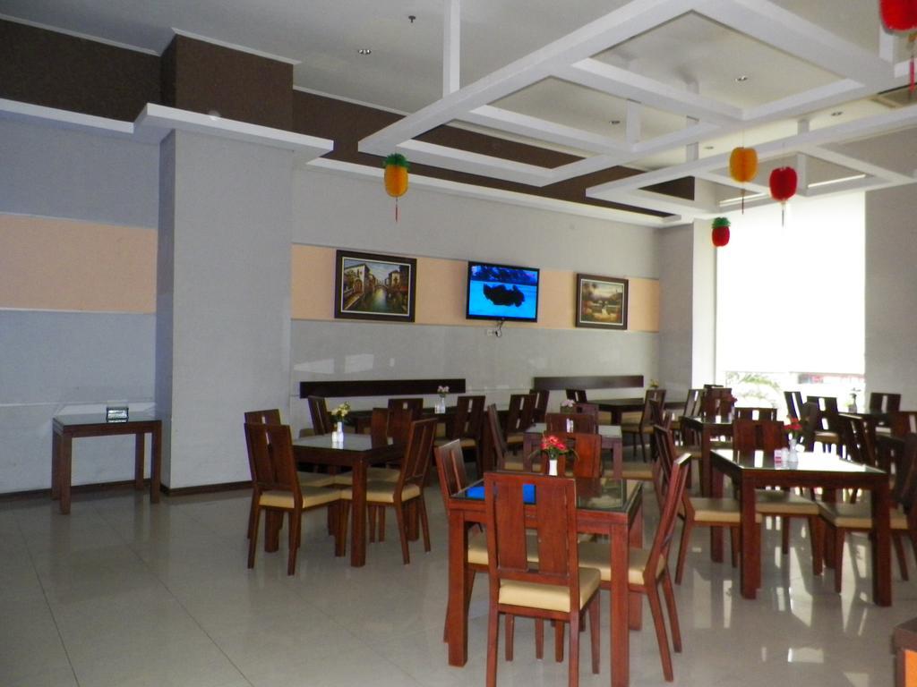 Lampion Hotel Solo Exterior foto